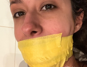 DME000141_EarlyBirdGetstheGag